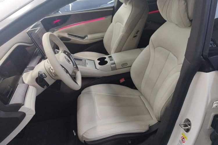 Used Denza Z9 2024 1100 km Four-Wheel Drive Max Version Left Front Seat