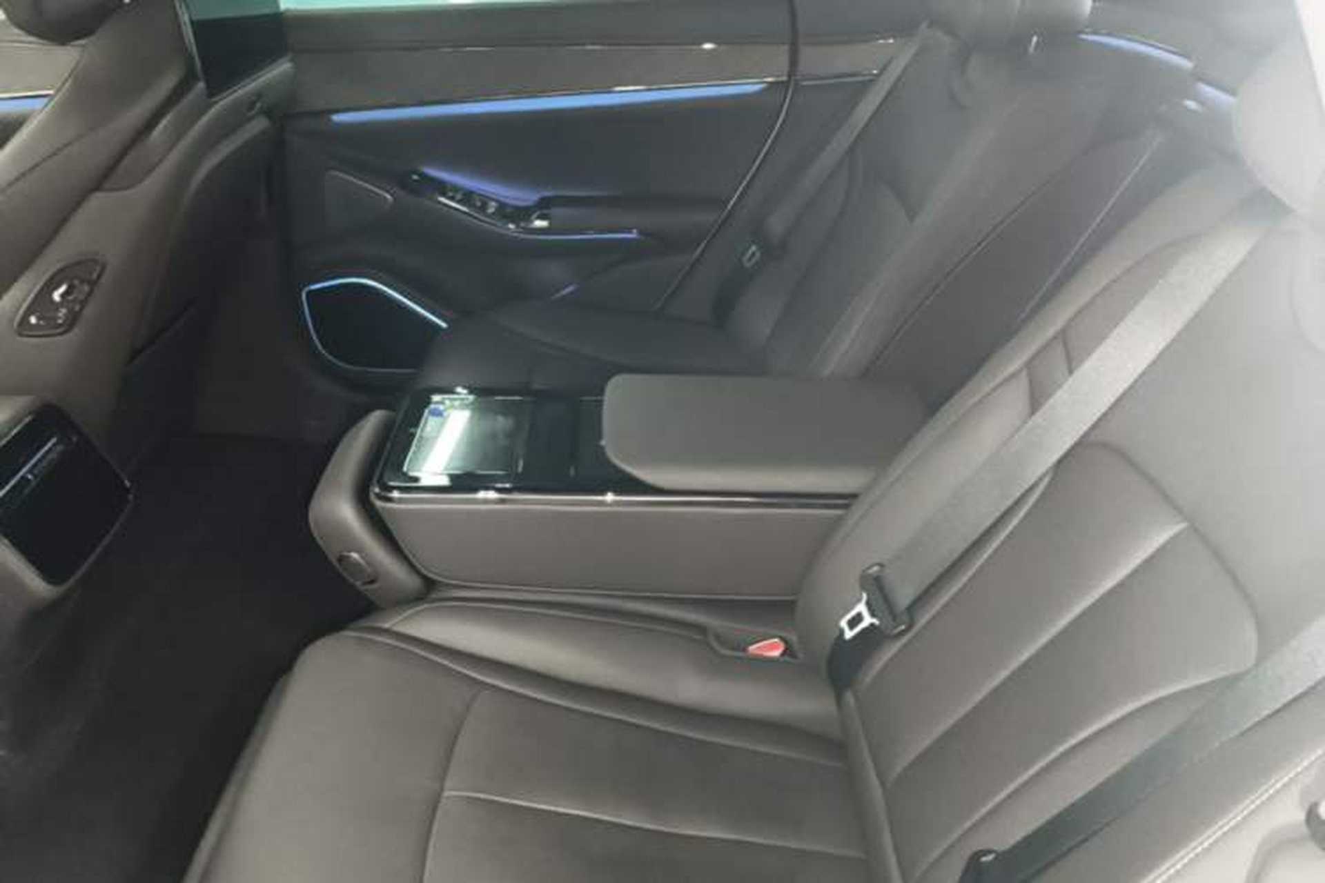 Used Denza Z9 2024 1100 km All-Wheel-Drive Ultra Version Left Rear Seat