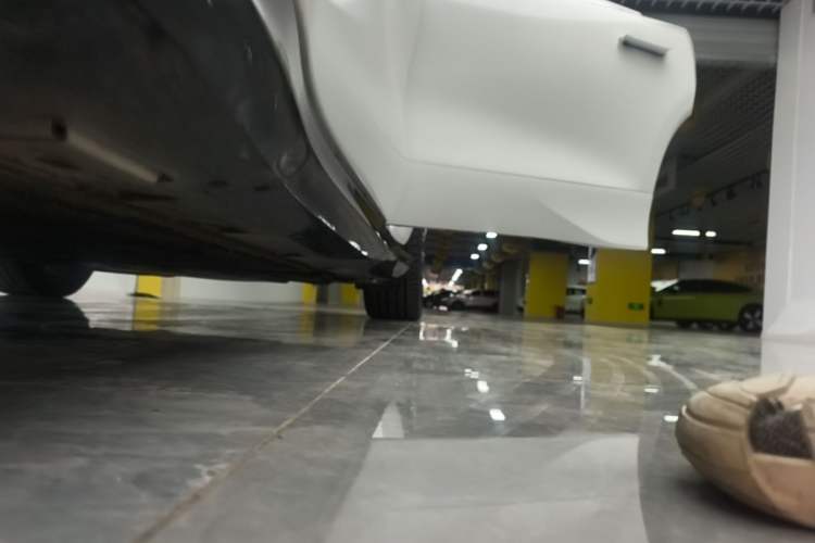 Used Denza Z9 2024 1100 km Four-Wheel Drive Max Version Left Side Sill