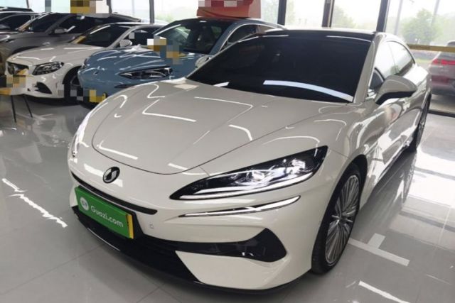 Used Denza Z9 2024 1100 km All-Wheel-Drive Ultra Version
