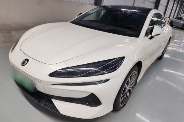 Used Denza Z9 2024 1100 km Four-Wheel Drive Max Version