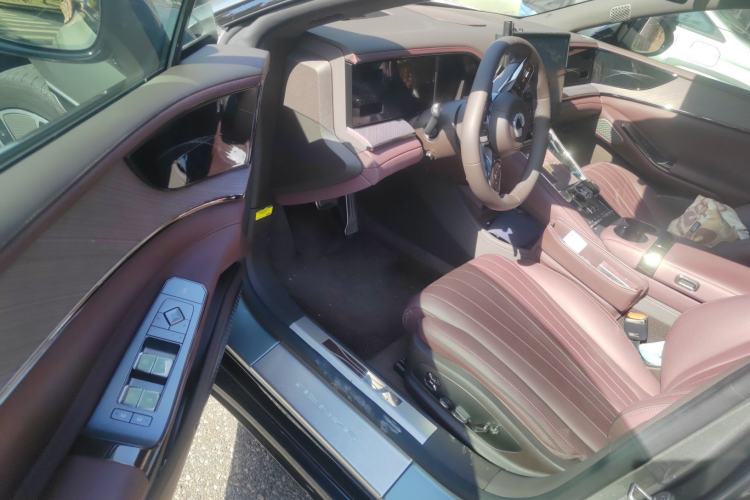 Used Denza Z9GT 2024 1100 Four-Wheel Drive Max Edition Driver Seat