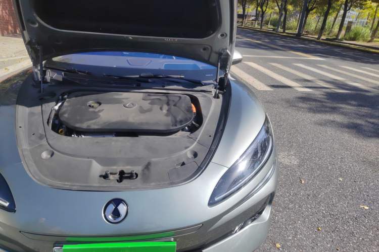 Used Denza Z9GT 2024 1100 Four-Wheel Drive Max Edition Engine Bay Left