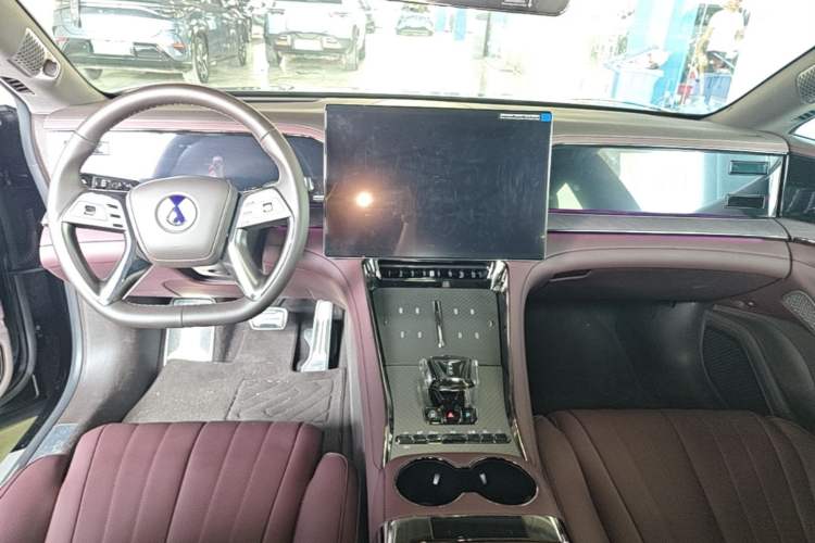 Used Denza Z9GT 2024 1100 Four-Wheel Drive Max Edition Center Console