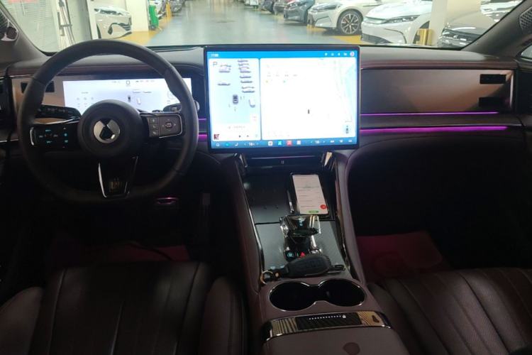 Used Denza Z9GT 2024 630 All-Wheel Drive Max Edition Center Console