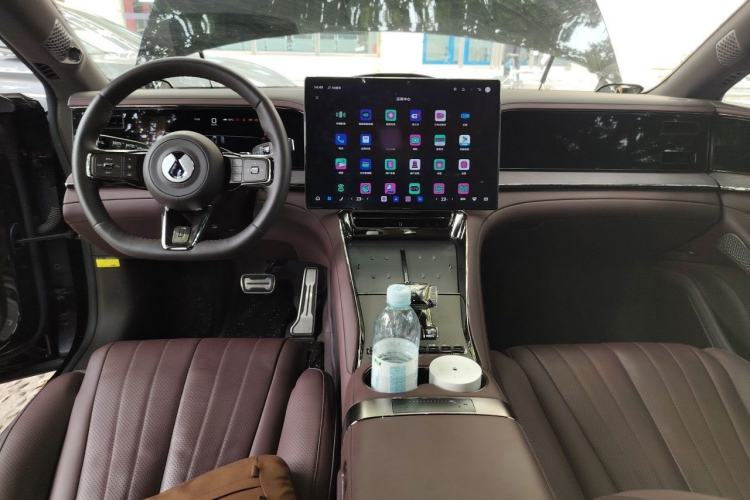 Used Denza Z9GT 2024 1100 Four-Wheel Drive Ultra Version Center Console