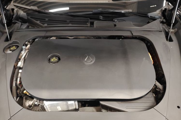Used Denza Z9GT 2024 1100 4x4 Max First Edition Engine Bay