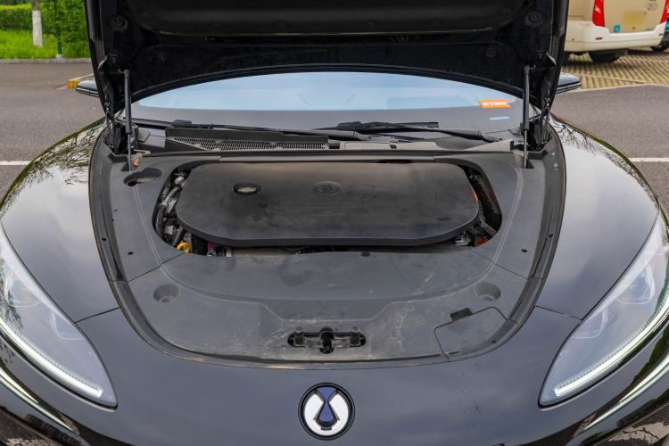Used Denza Z9GT 2024 1100 Four-Wheel Drive Ultra Version Engine Bay