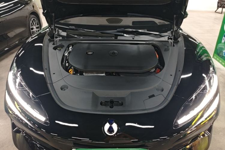 Used Denza Z9GT 2024 1100 Four-Wheel Drive Max Edition Engine Bay