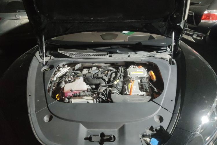 Used Denza Z9GT 2024 1100 Four-Wheel Drive Ultra Version Engine Bay