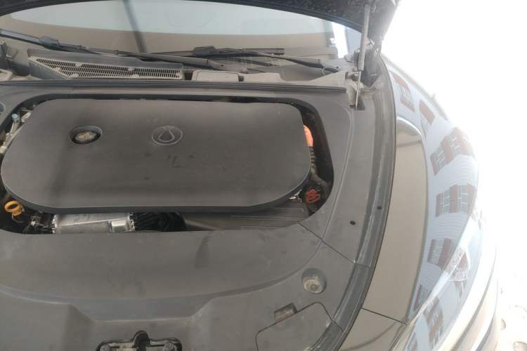 Used Denza Z9GT 2024 1100 Four-Wheel Drive Max Edition Engine Bay Left