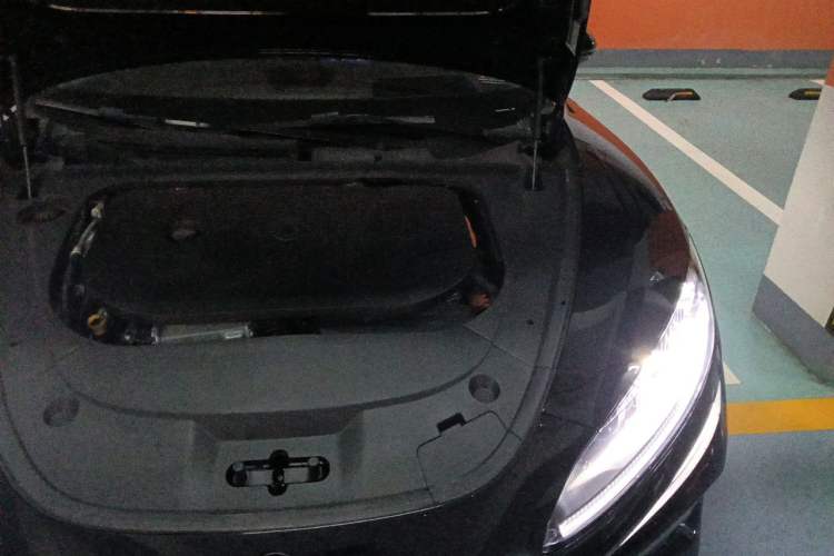 Used Denza Z9GT 2024 1100 4x4 Max First Edition Engine Bay Left