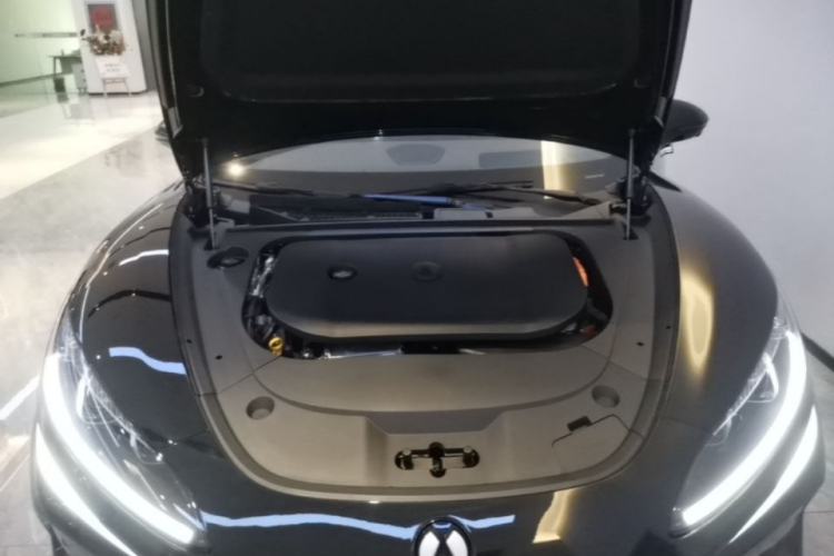 Used Denza Z9GT 2024 1100 Four-Wheel Drive Max Edition Engine Bay