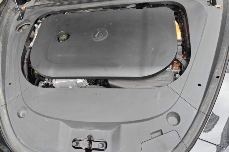 Used Denza Z9GT 2024 1100 Four-Wheel Drive Max Edition Engine Bay