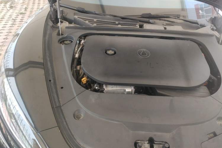 Used Denza Z9GT 2024 1100 Four-Wheel Drive Max Edition Engine Bay Right