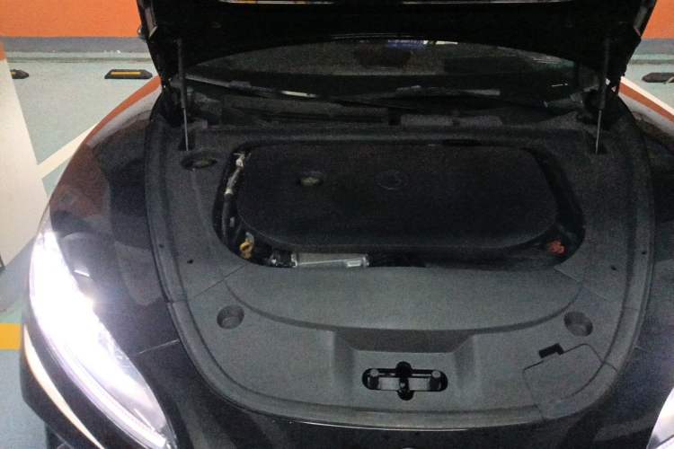 Used Denza Z9GT 2024 1100 4x4 Max First Edition Engine Bay Right