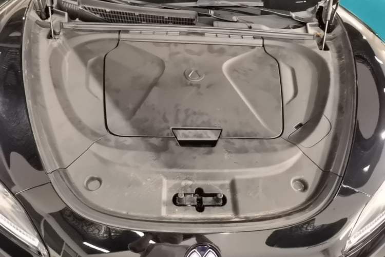Used Denza Z9GT 2024 630 All-Wheel Drive Max Edition Engine Bay