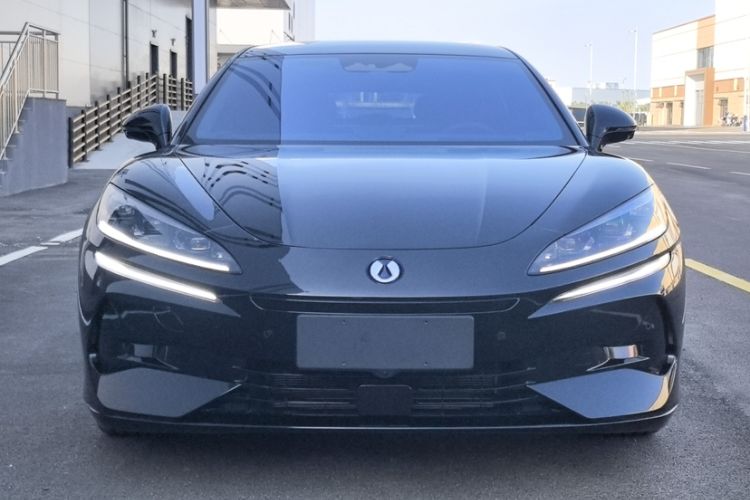 Used Denza Z9GT 2024 1100 Four-Wheel Drive Max Edition Exterior 1