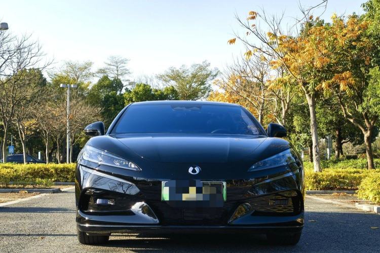 Used Denza Z9GT 2024 630 All-Wheel Drive Max Edition Exterior 3