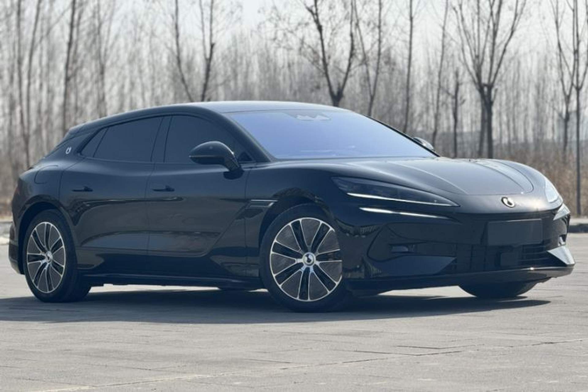 Used Denza Z9GT 2024 1100 Four-Wheel Drive Max Edition Exterior 3