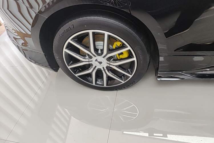 Used Denza Z9GT 2024 630 All-Wheel Drive Max Edition Exterior 5