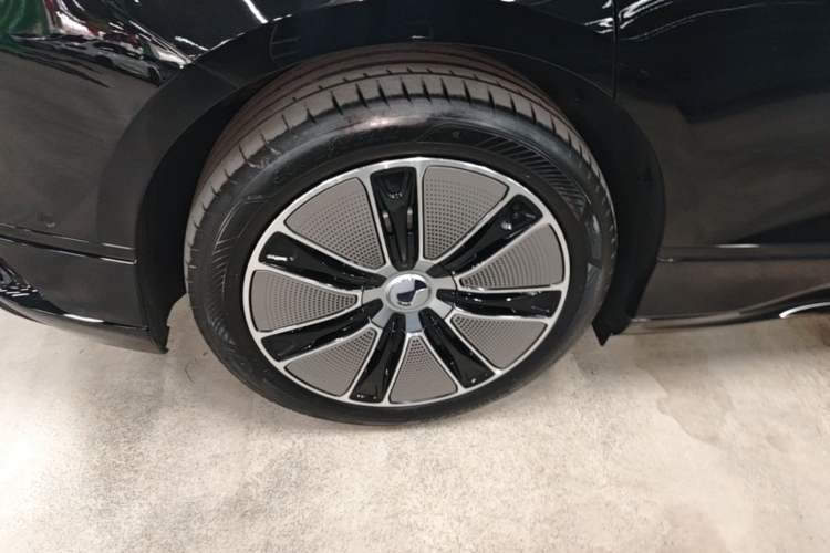 Used Denza Z9GT 2024 1100 Four-Wheel Drive Max Edition Exterior 5