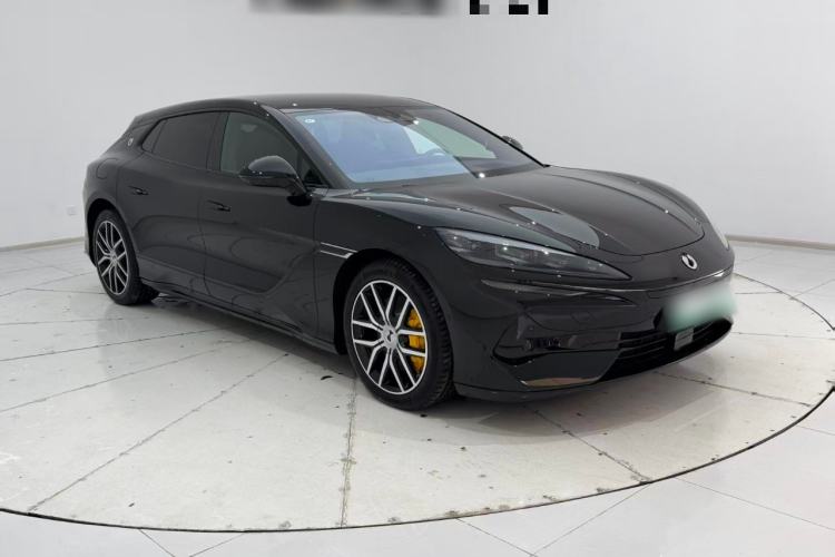 Used Denza Z9GT 2024 1100 Four-Wheel Drive Max Edition Front Right 45 Deg