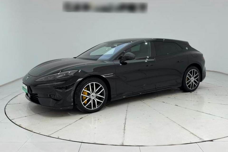 Denza Z9GT 2024