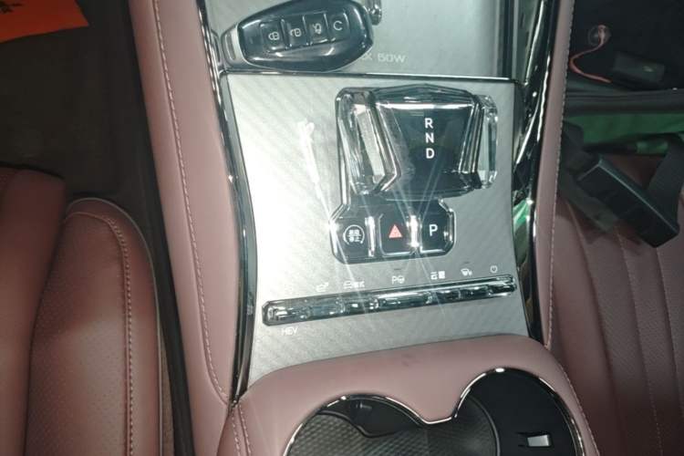Used Denza Z9GT 2024 1100 Four-Wheel Drive Max Edition Gear Lever
