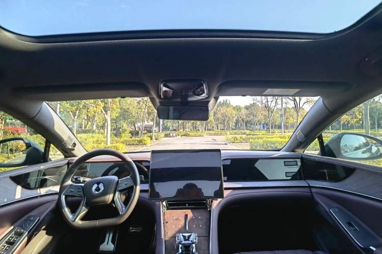 Used Denza Z9GT 2024 630 All-Wheel Drive Max Edition Interior 2