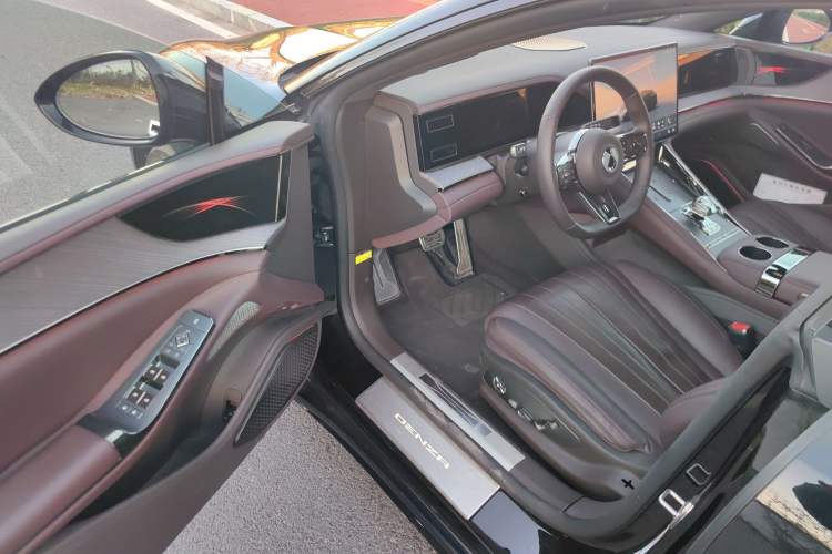Used Denza Z9GT 2024 1100 Four-Wheel Drive Ultra Version Interior 2