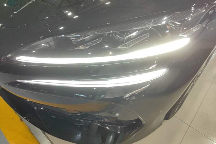 Used Denza Z9GT 2024 1100 Four-Wheel Drive Max Edition Left Front Headlight
