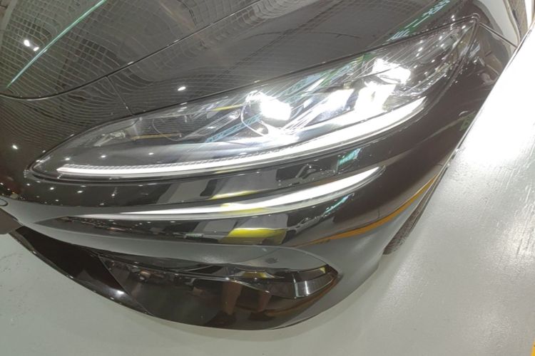 Used Denza Z9GT 2024 1100 Four-Wheel Drive Ultra Version Left Front Headlight