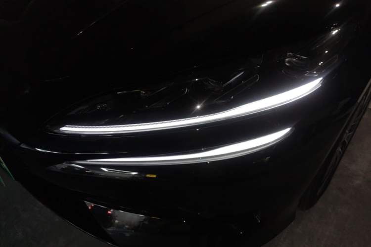 Used Denza Z9GT 2024 1100 Four-Wheel Drive Max Edition Left Front Headlight
