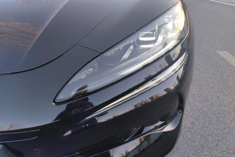 Used Denza Z9GT 2024 1100 Four-Wheel Drive Ultra Version Left Front Headlight