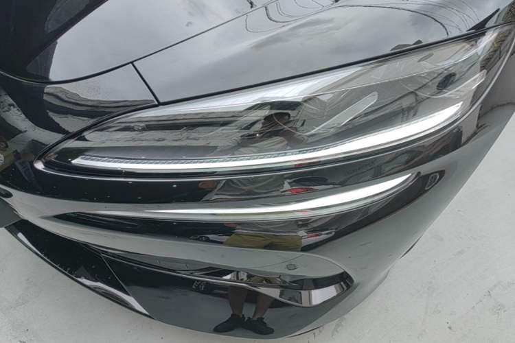 Used Denza Z9GT 2024 1100 Four-Wheel Drive Ultra Version Left Front Headlight