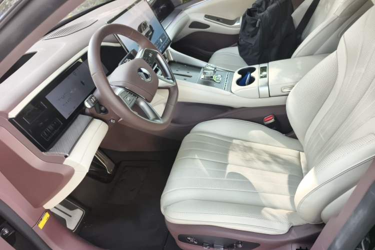 Used Denza Z9GT 2024 630 All-Wheel Drive Max Edition Left Front Seat