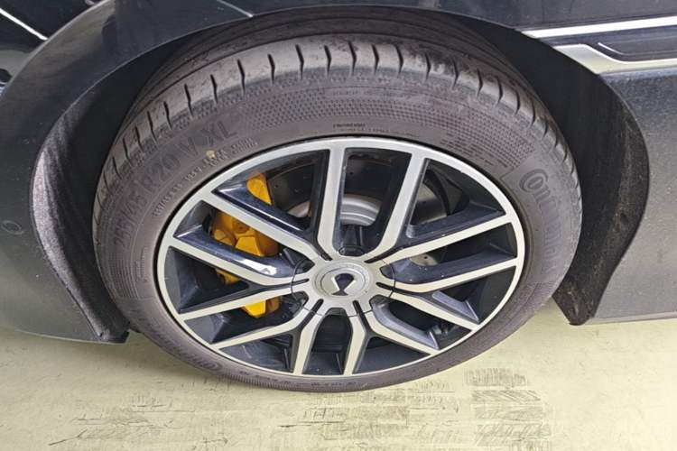 Used Denza Z9GT 2024 1100 Four-Wheel Drive Max Edition Left Front Wheel Hub