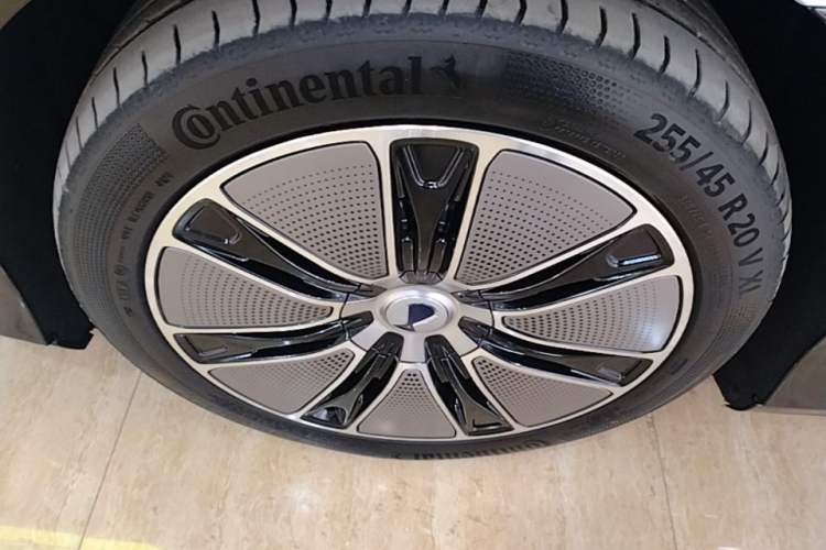 Used Denza Z9GT 2024 1100 Four-Wheel Drive Max Edition Left Front Wheel Hub