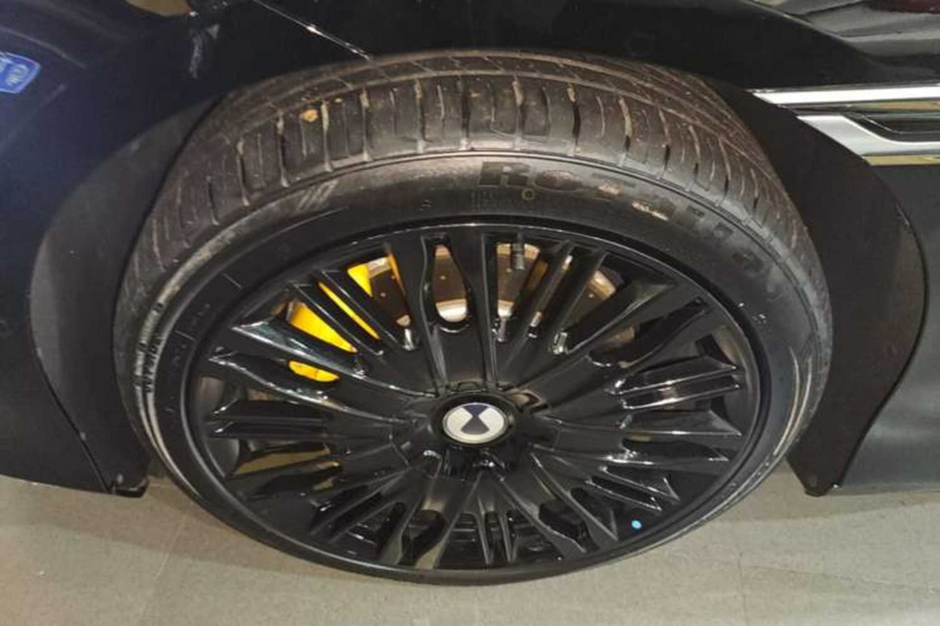 Used Denza Z9GT 2024 1100 4x4 Ultra First Edition Left Front Wheel Hub