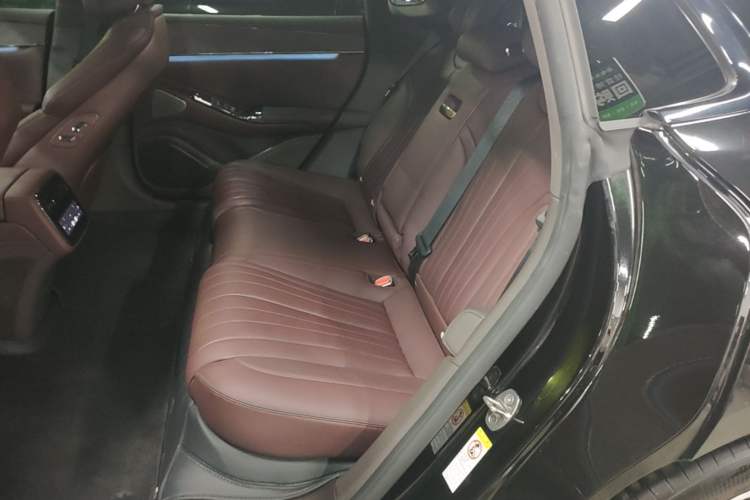 Used Denza Z9GT 2024 1100 Four-Wheel Drive Max Edition Left Rear Seat