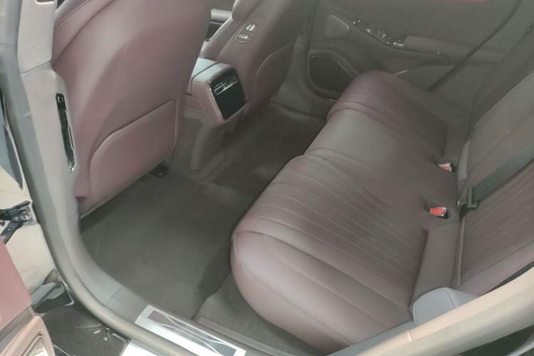 Used Denza Z9GT 2024 1100 4x4 Max First Edition Left Rear Seat
