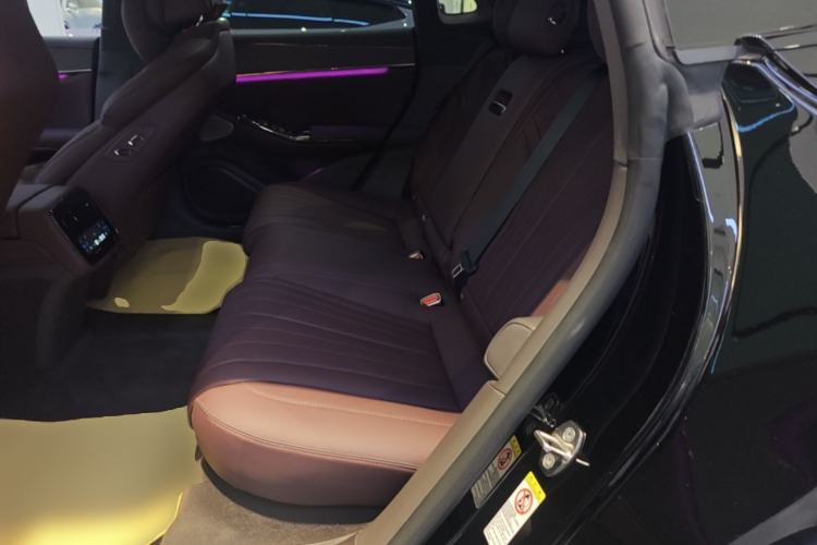 Used Denza Z9GT 2024 1100 Four-Wheel Drive Max Edition Left Rear Seat
