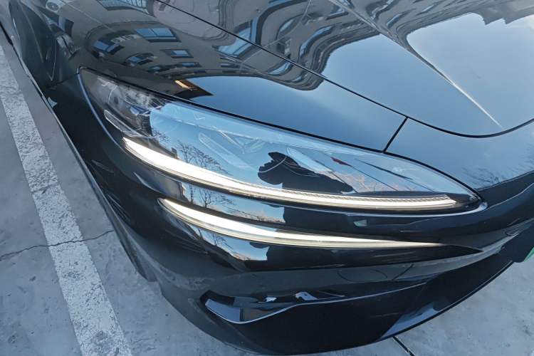 Used Denza Z9GT 2024 1100 4x4 Ultra First Edition Right Front Headlight