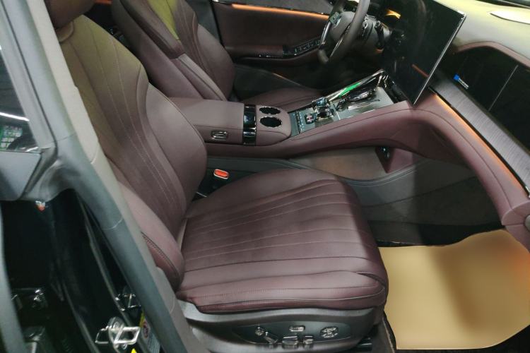 Used Denza Z9GT 2024 1100 Four-Wheel Drive Max Edition Right Front Seat