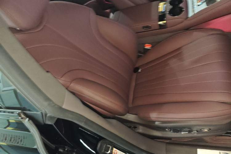Used Denza Z9GT 2024 1100 4x4 Ultra First Edition Right Front Seat