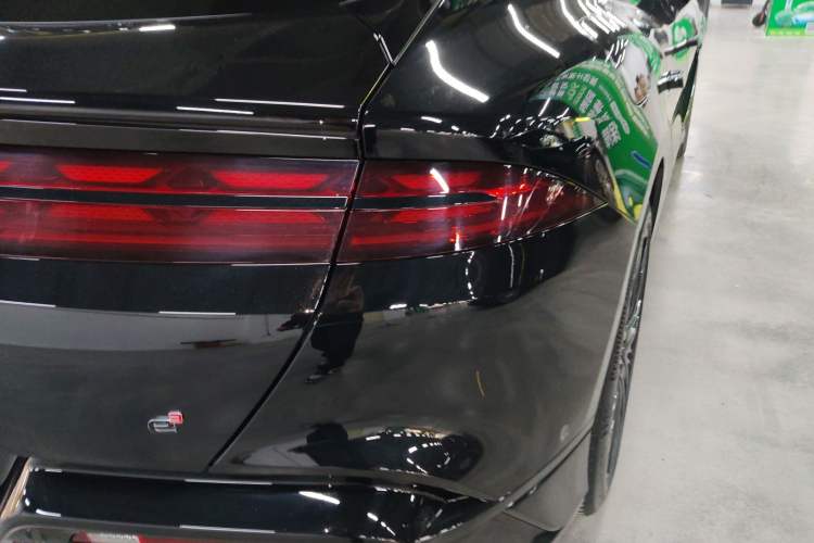 Used Denza Z9GT 2024 1100 Four-Wheel Drive Max Edition Right Rear Taillight