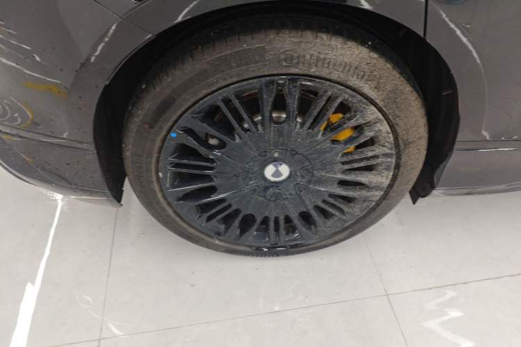 Used Denza Z9GT 2024 1100 4x4 Ultra First Edition Right Rear Wheel Hub