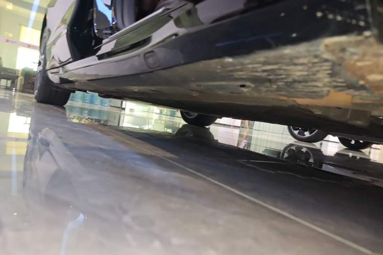 Used Denza Z9GT 2024 1100 Four-Wheel Drive Max Edition Right Side Sill