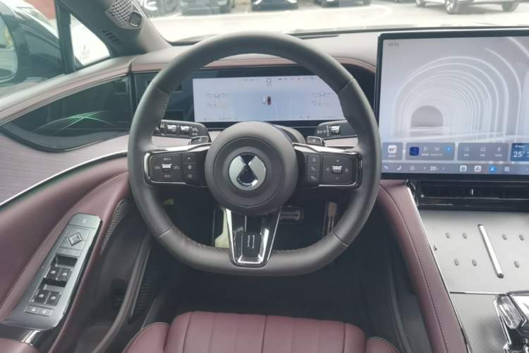 Used Denza Z9GT 2024 1100 4x4 Max First Edition Steering Wheel